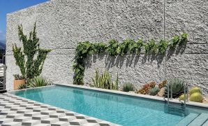 Kamprot Dinding Motif, Solusi Finishing Bertekstur yang Estetis untuk Hunian Modern