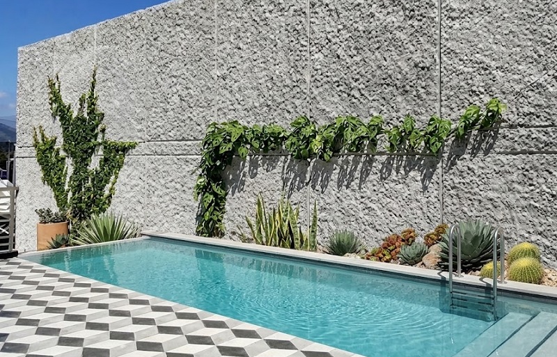 Kamprot Dinding Motif, Solusi Finishing Bertekstur yang Estetis untuk Hunian Modern