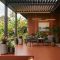 Keramik Dinding Terracotta, Solusi untuk Teras Bernuansa Alami